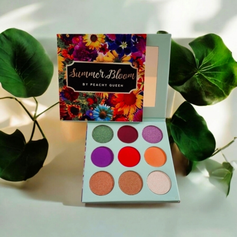 💋HOST PICK💋 NIB Peachy Queen Summer Bloom Eyeshadow Palette